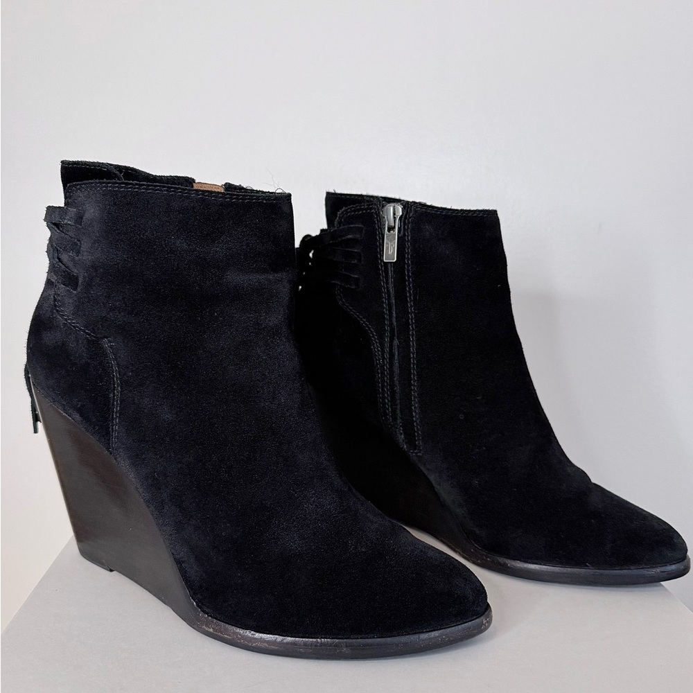FRYE CeCe Black Suede Wedge Ankle Booties with Fringe Detail Sz 9.5